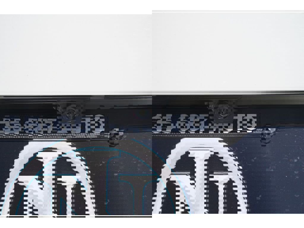 Used 2019 Volkswagen Tiguan SEL Premium w/ 3rd Row Seat Package image 11