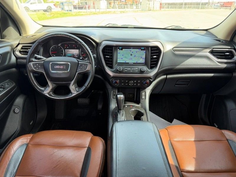 Used 2018 GMC Acadia SLT w/ LPO, Protection Package AWD/4WD image 10