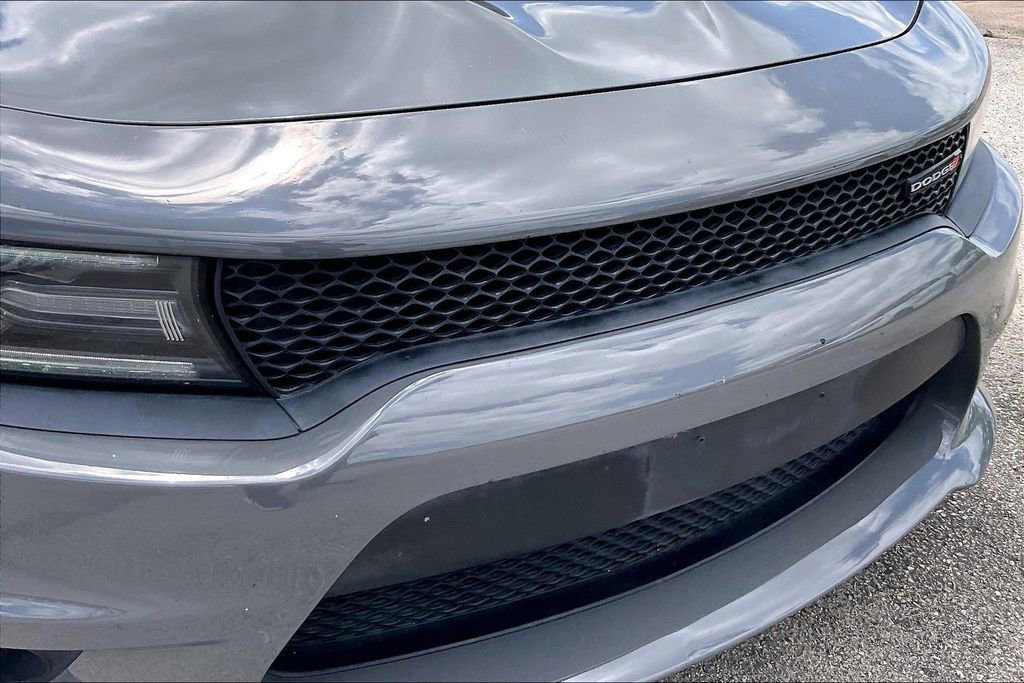 Used 2018 Dodge Charger R/T w/ Plus Group RWD image 33