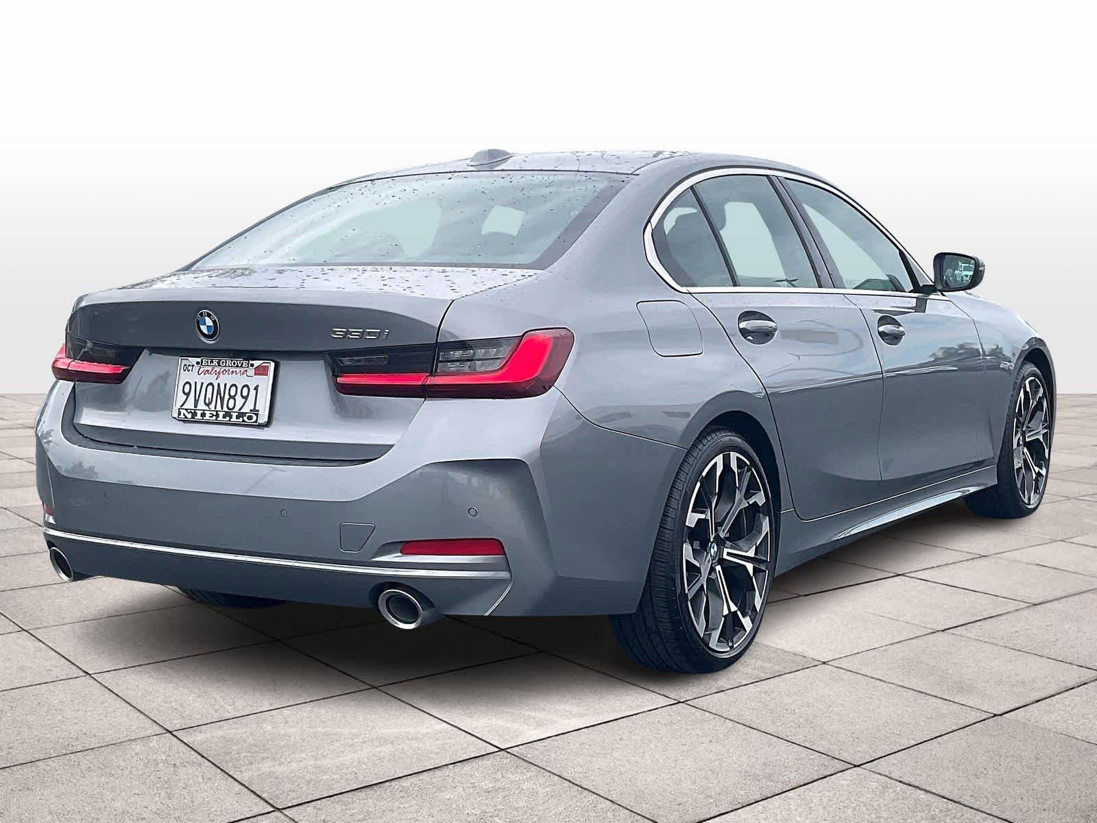 Used 2025 BMW 330i Sedan w/ Premium Package RWD image 15