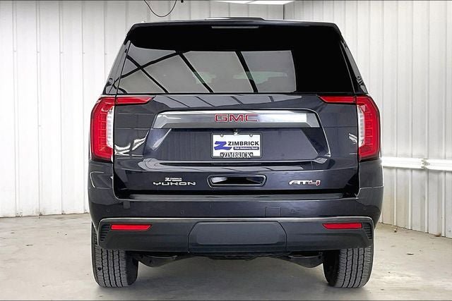 Used 2023 GMC Yukon XL AT4 w/ Technology Package AWD/4WD image 4