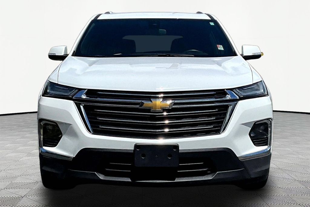 Used 2023 Chevrolet Traverse LT AWD/4WD image 2