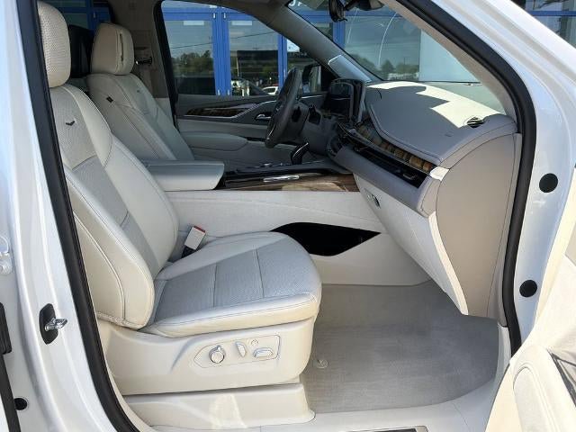 Certified 2022 Cadillac Escalade Premium Luxury Platinum w/ Heavy-Duty Trailer Package RWD image 13