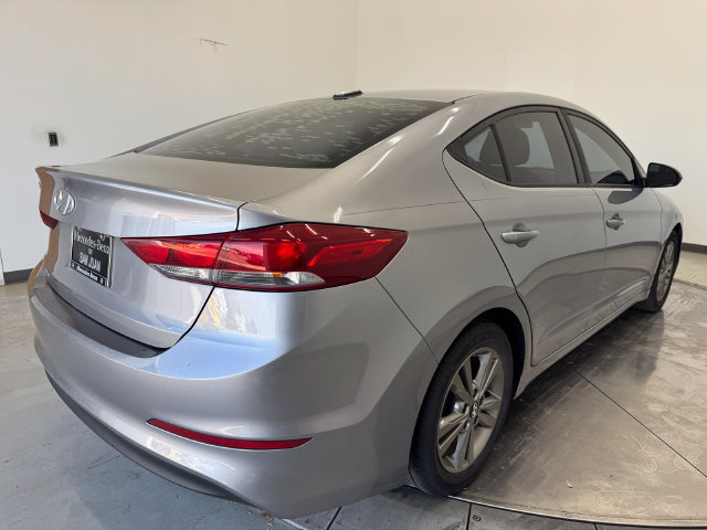 Used 2017 Hyundai Elantra SE FWD image 33