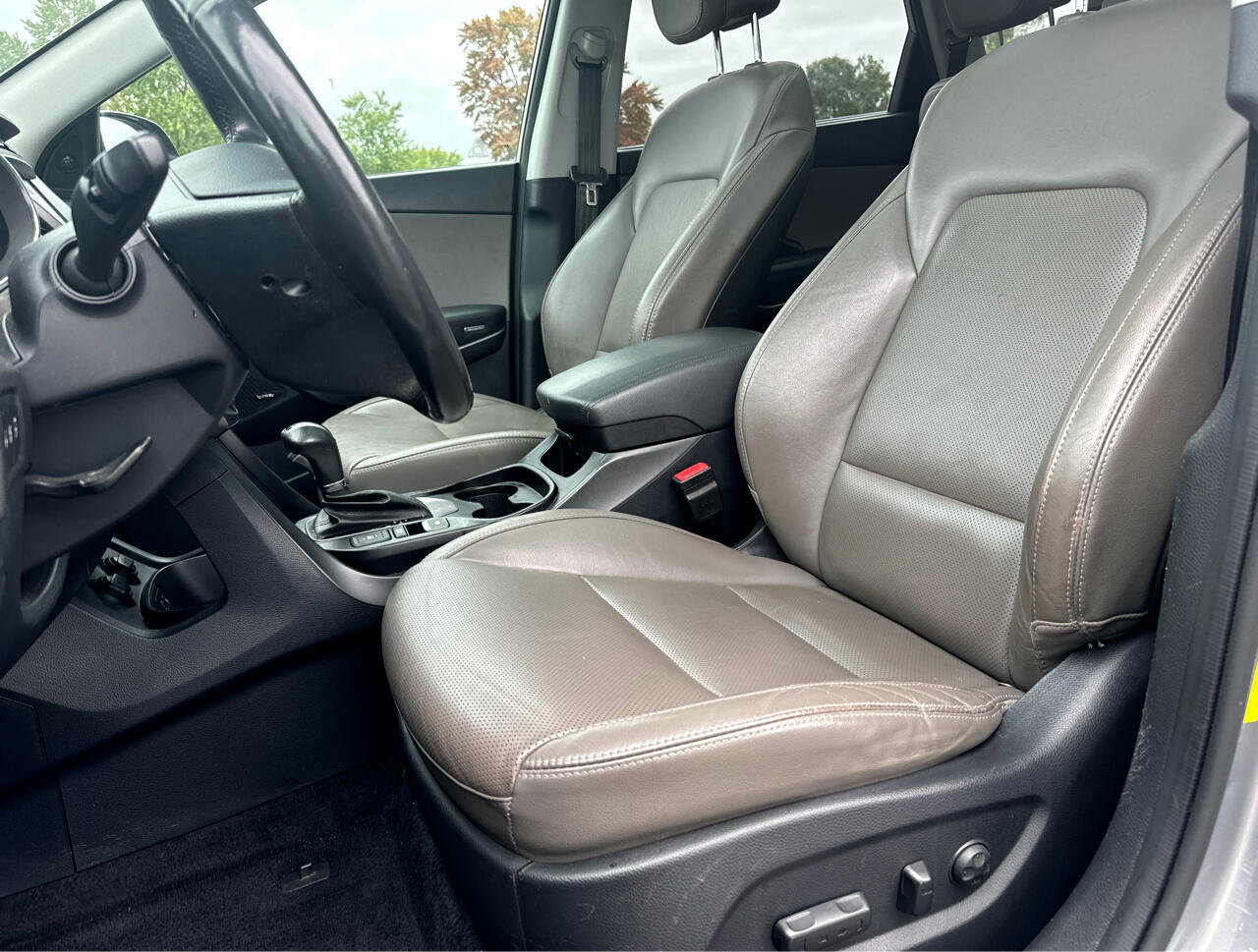 Used 2018 Hyundai Santa Fe AWD w/ SE Ultimate Tech Package 03 image 16