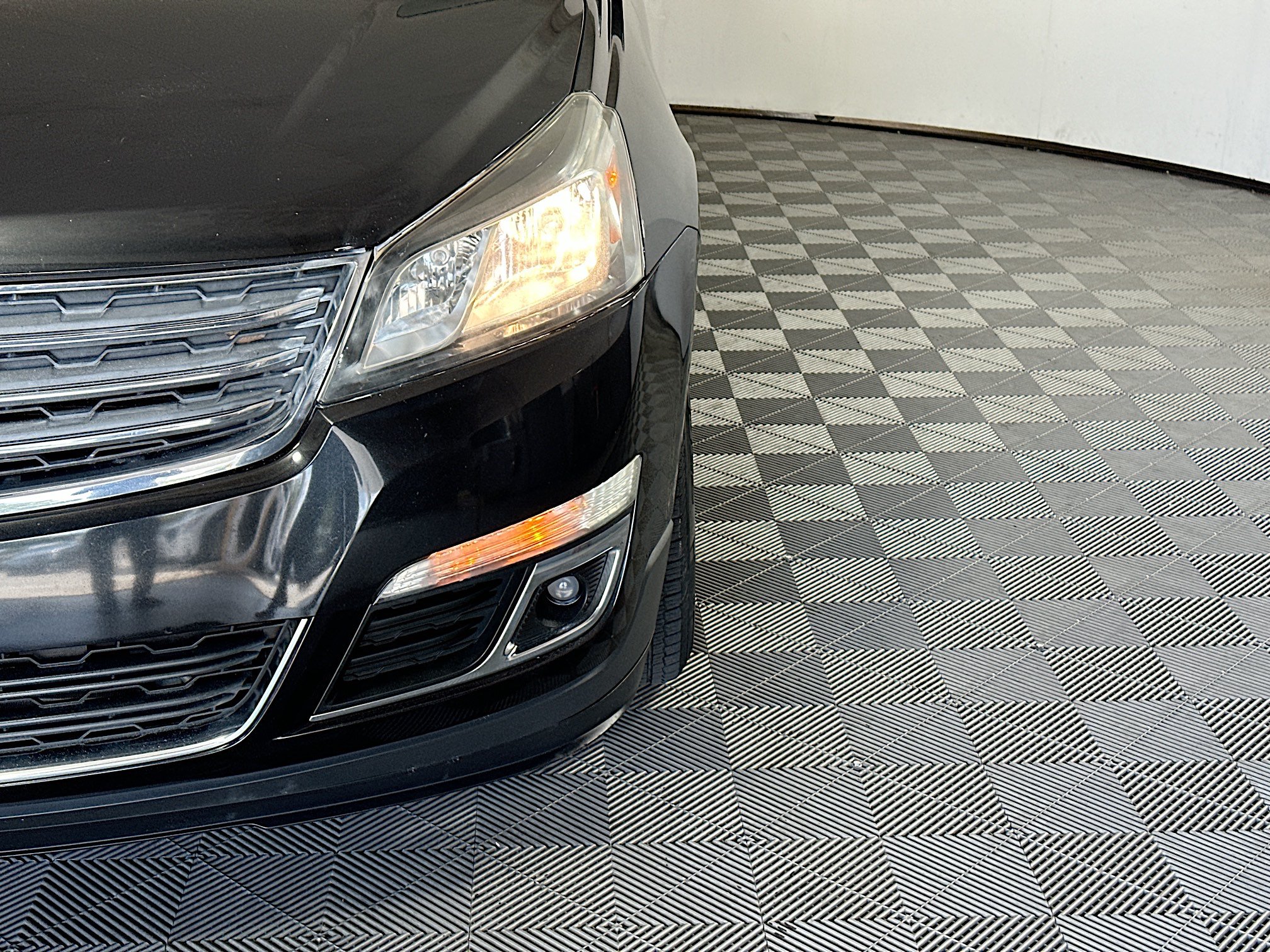 Used 2013 Chevrolet Traverse LT FWD image 9