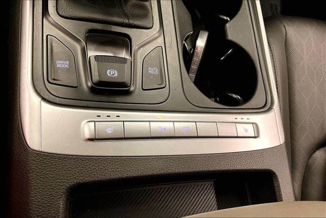 Used 2025 Kia Carnival image 35