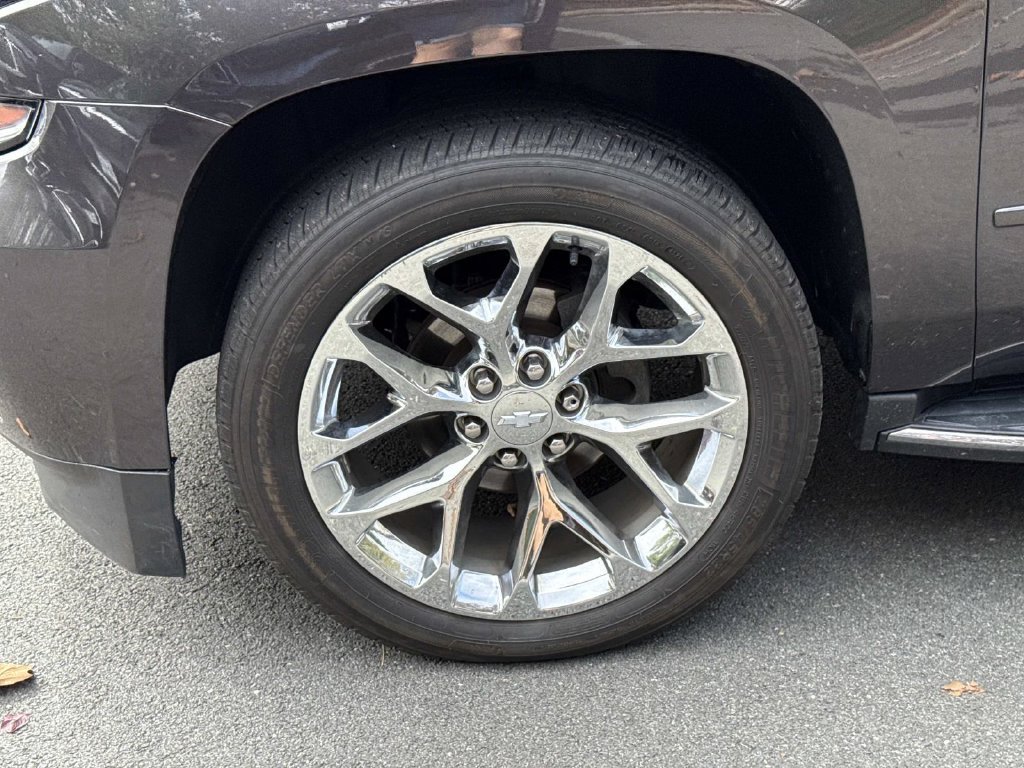 Used 2017 Chevrolet Suburban Premier AWD/4WD image 5