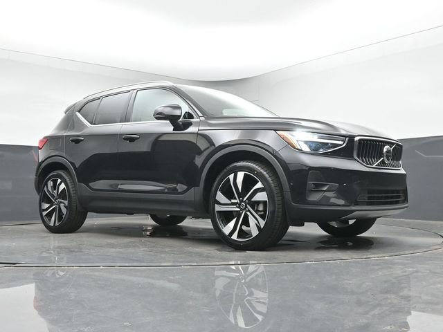 Used 2023 Volvo XC40 B5 Ultimate w/ Protection Package Premier AWD/4WD image 36