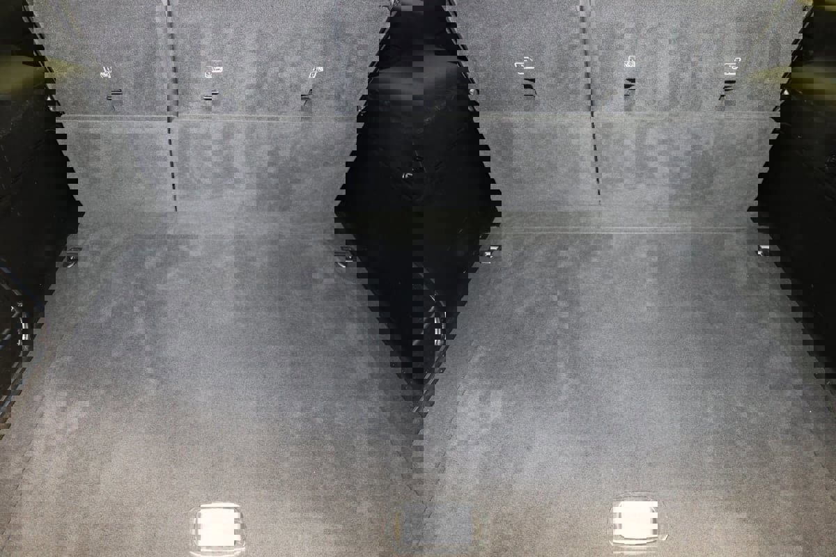 Used 2024 Jeep Wagoneer L Series III w/ Flexible Seating Group image 21