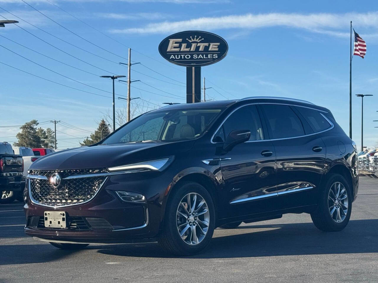 Used 2022 Buick Enclave Avenir w/ Avenir Technology Package image 1