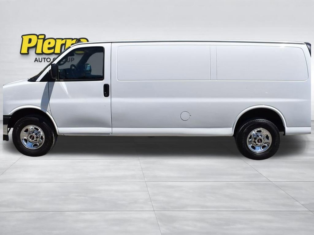 Used 2020 GMC Savana 2500 Extended w/ Driver Convenience Package RWD image 4