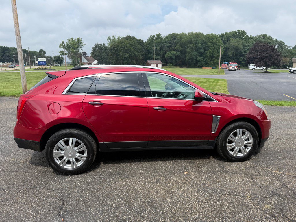 Used 2016 Cadillac SRX Luxury w/ Driver Awareness Package AWD/4WD image 4