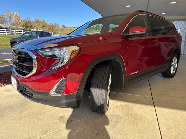 Used 2018 GMC Terrain SLE w/ Driver Convenience Package AWD/4WD image 9