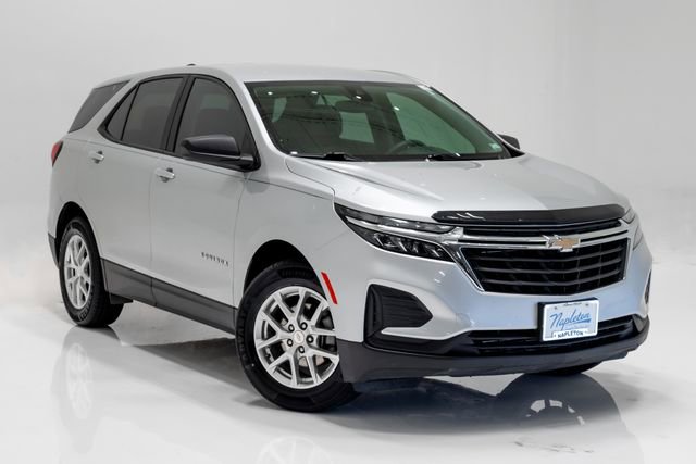 Used 2022 Chevrolet Equinox LS w/ LS Convenience Package image 6