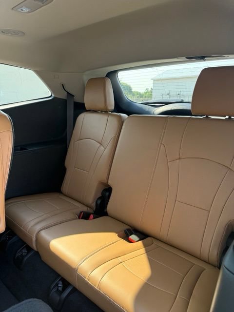 Used 2018 Buick Enclave Premium AWD/4WD image 23