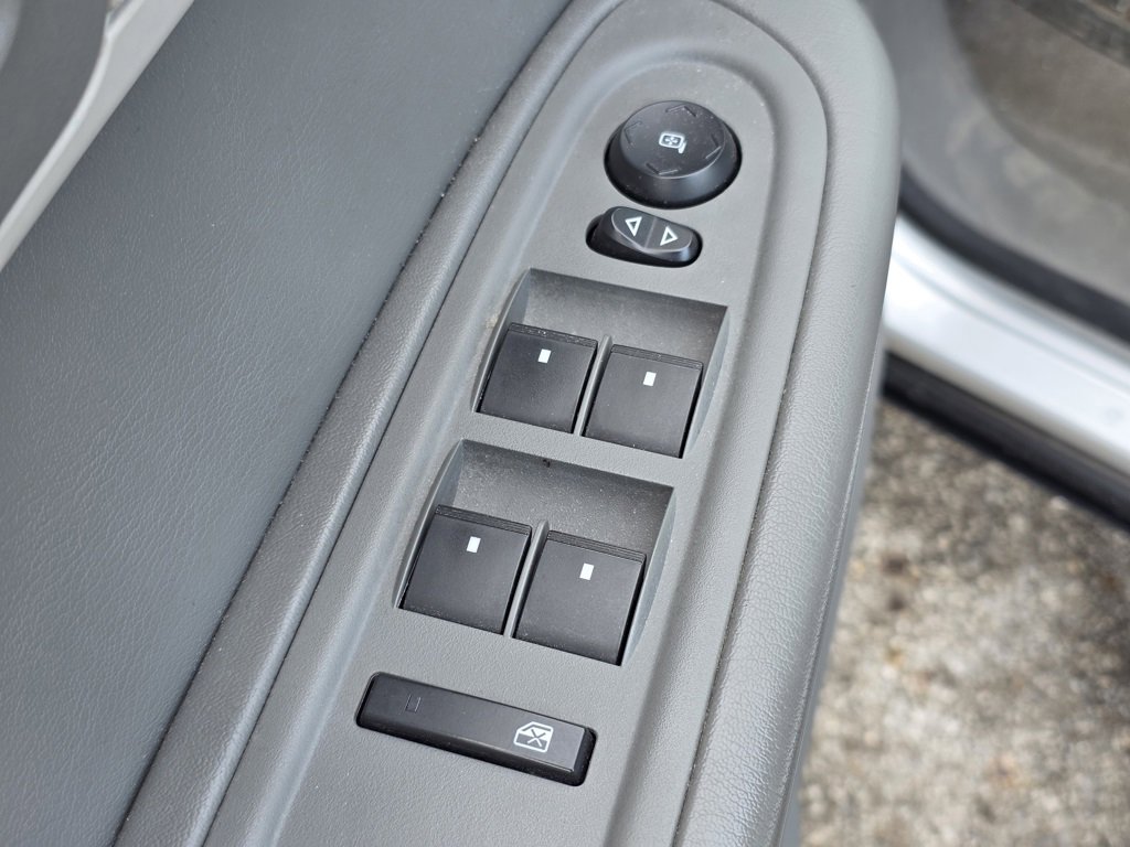 Used 2016 Chevrolet Traverse LS image 17