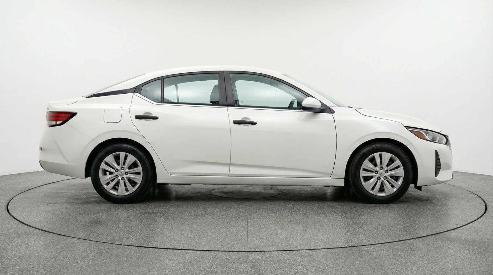 Used 2025 Nissan Sentra S FWD image 11