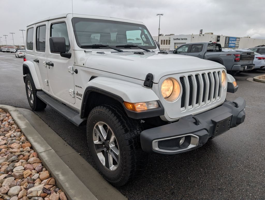 Used 2018 Jeep Wrangler Unlimited Sahara w/ Uconnect 4C Nav & Sound Group image 4