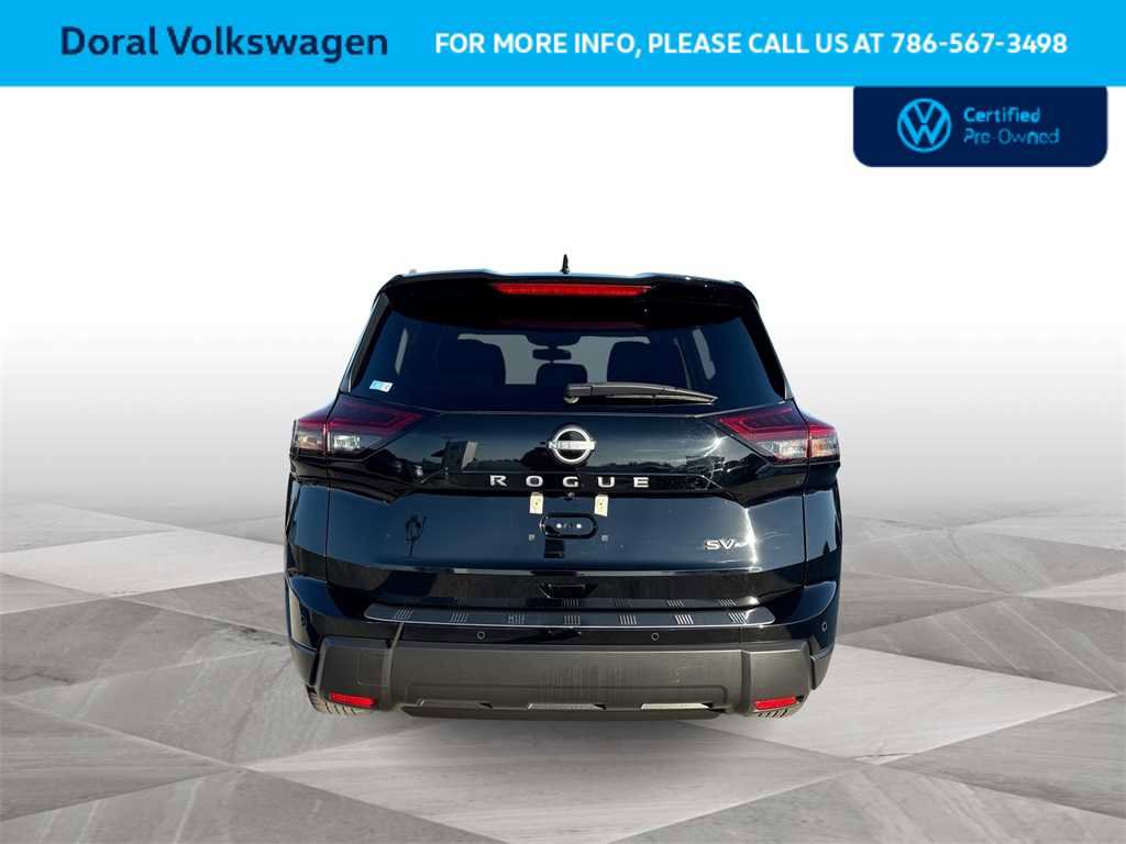 Used 2024 Nissan Rogue SV image 6