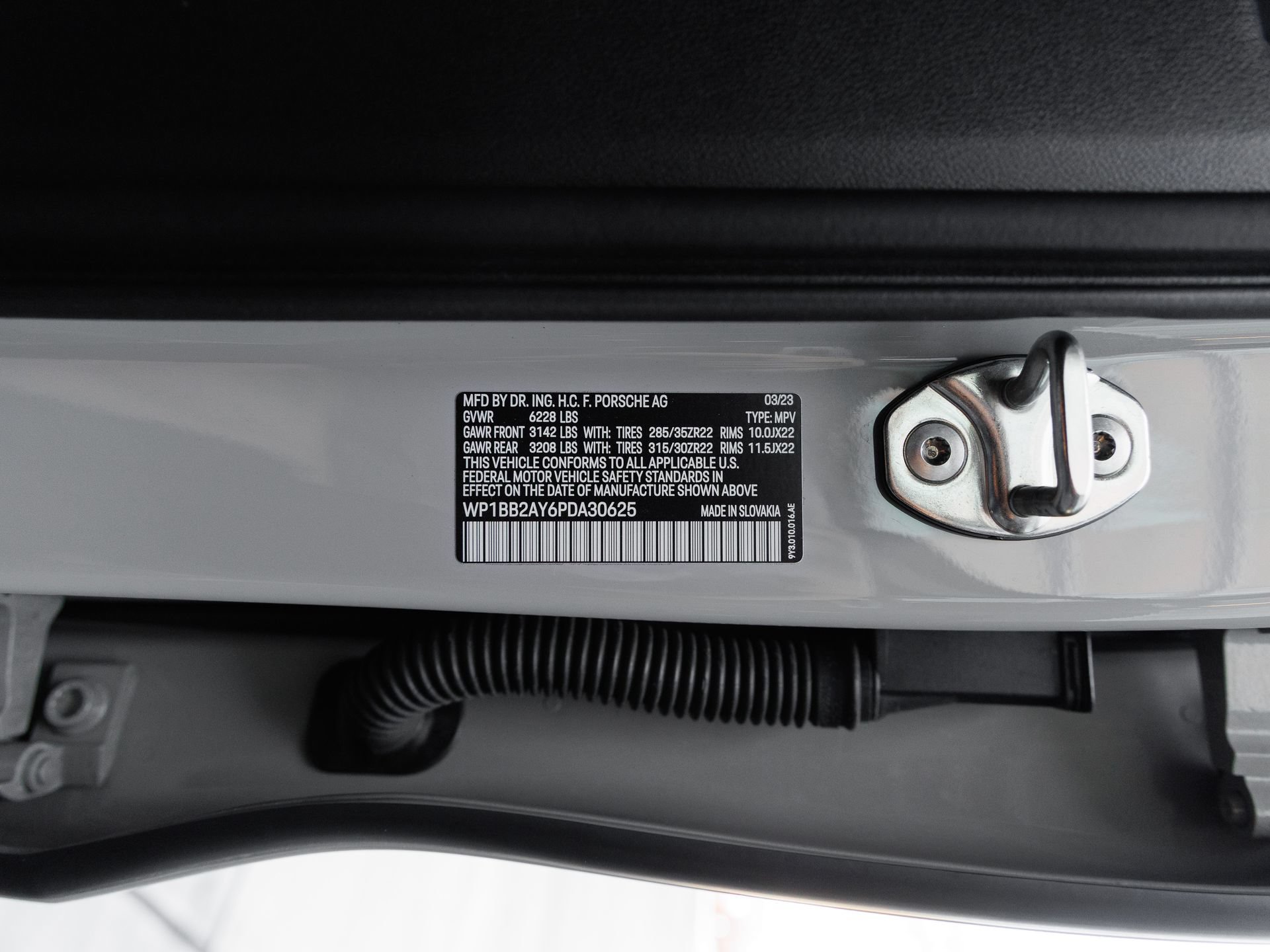 Certified 2023 Porsche Cayenne S AWD/4WD image 40