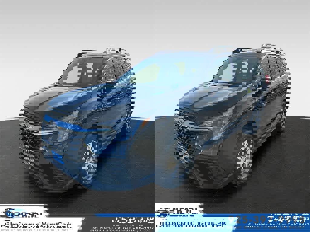 Used 2025 Subaru Ascent Premium image 1