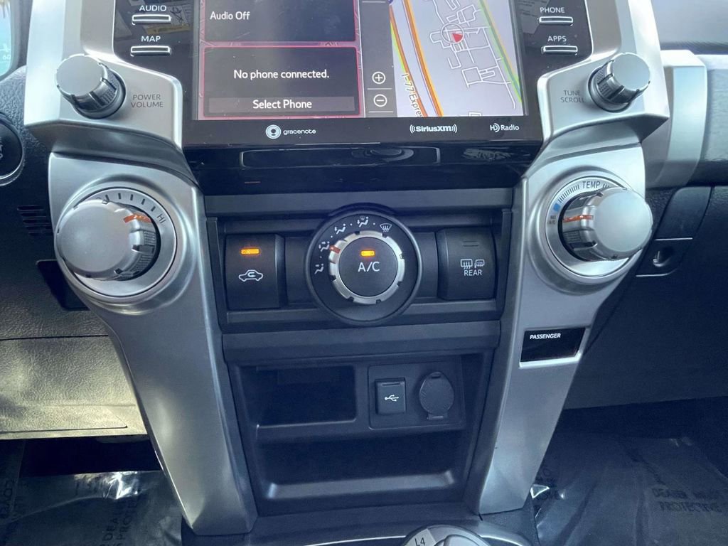 Used 2020 Toyota 4Runner SR5 Premium w/ Moonroof Package AWD/4WD image 34