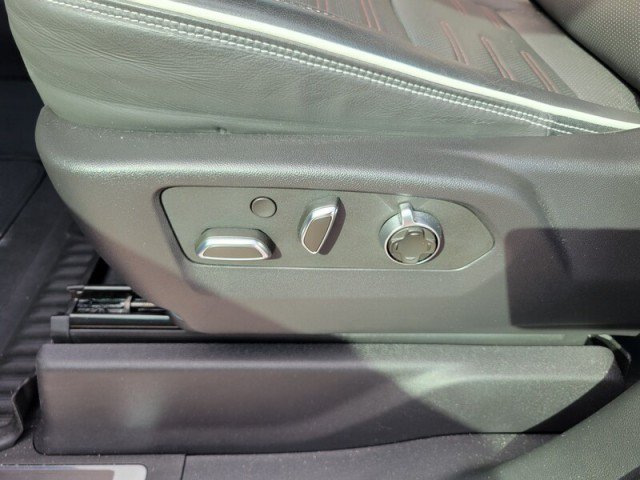 Used 2024 GMC Sierra 1500 AT4X AWD/4WD image 22