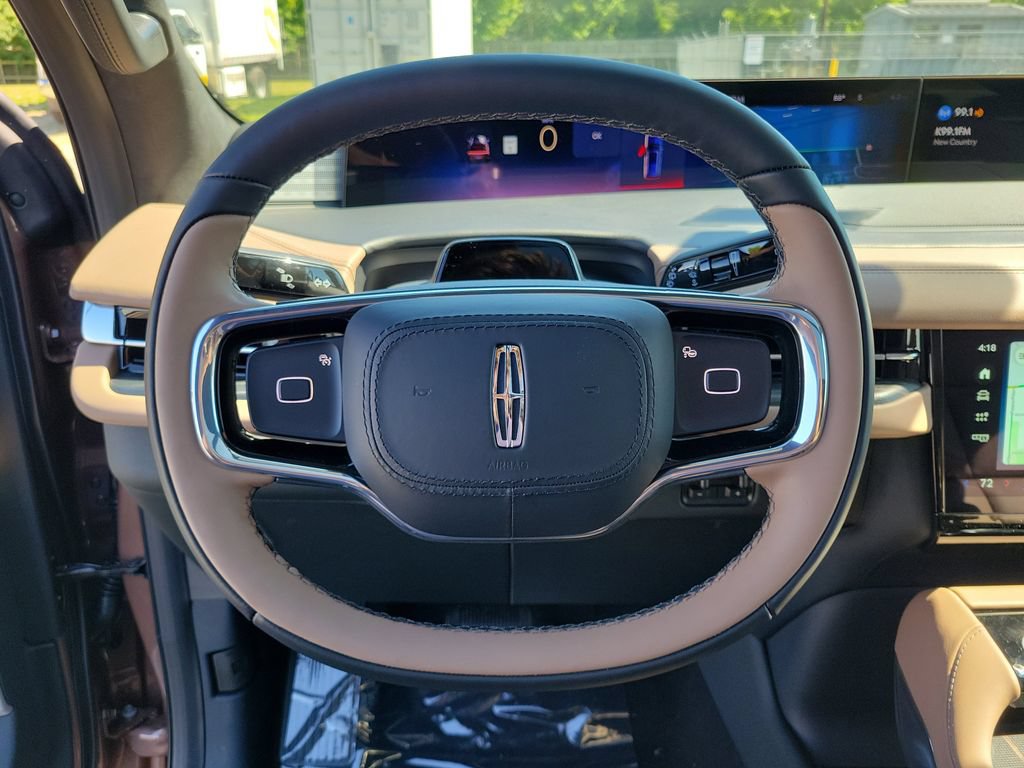 New 2026 Lincoln Navigator Black Label AWD/4WD image 24