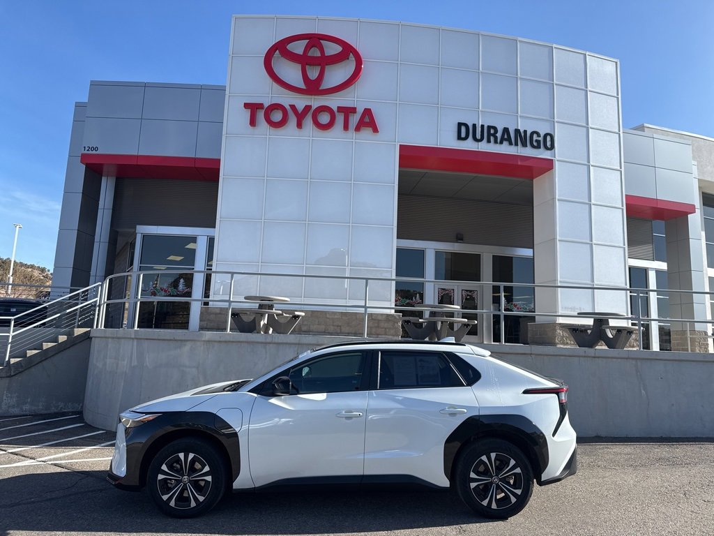 Used 2023 Toyota bZ4X XLE image 7