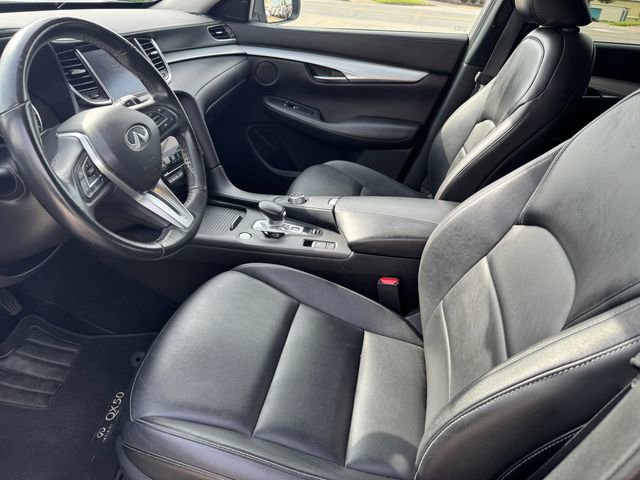 Used 2021 INFINITI QX50 Luxe AWD/4WD image 3