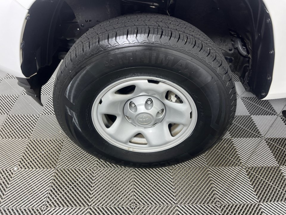 Used 2021 Toyota Tacoma SR w/ SR Convenience Package RWD image 30