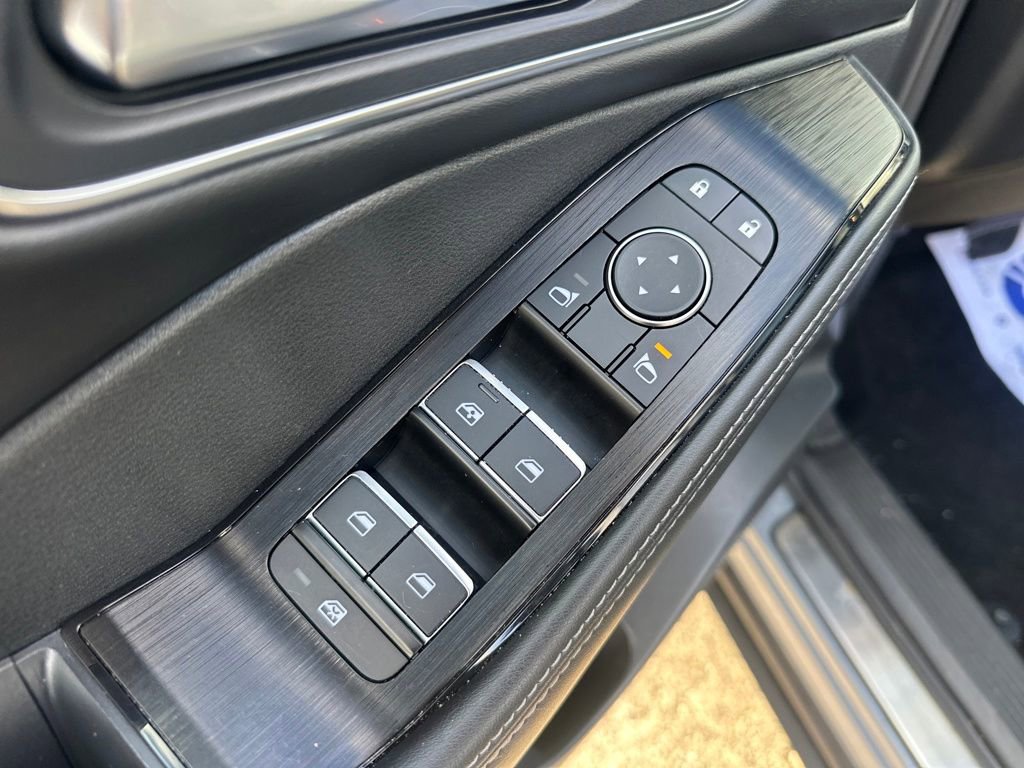 Used 2023 Nissan Rogue Platinum w/ Platinum Premium Package image 55