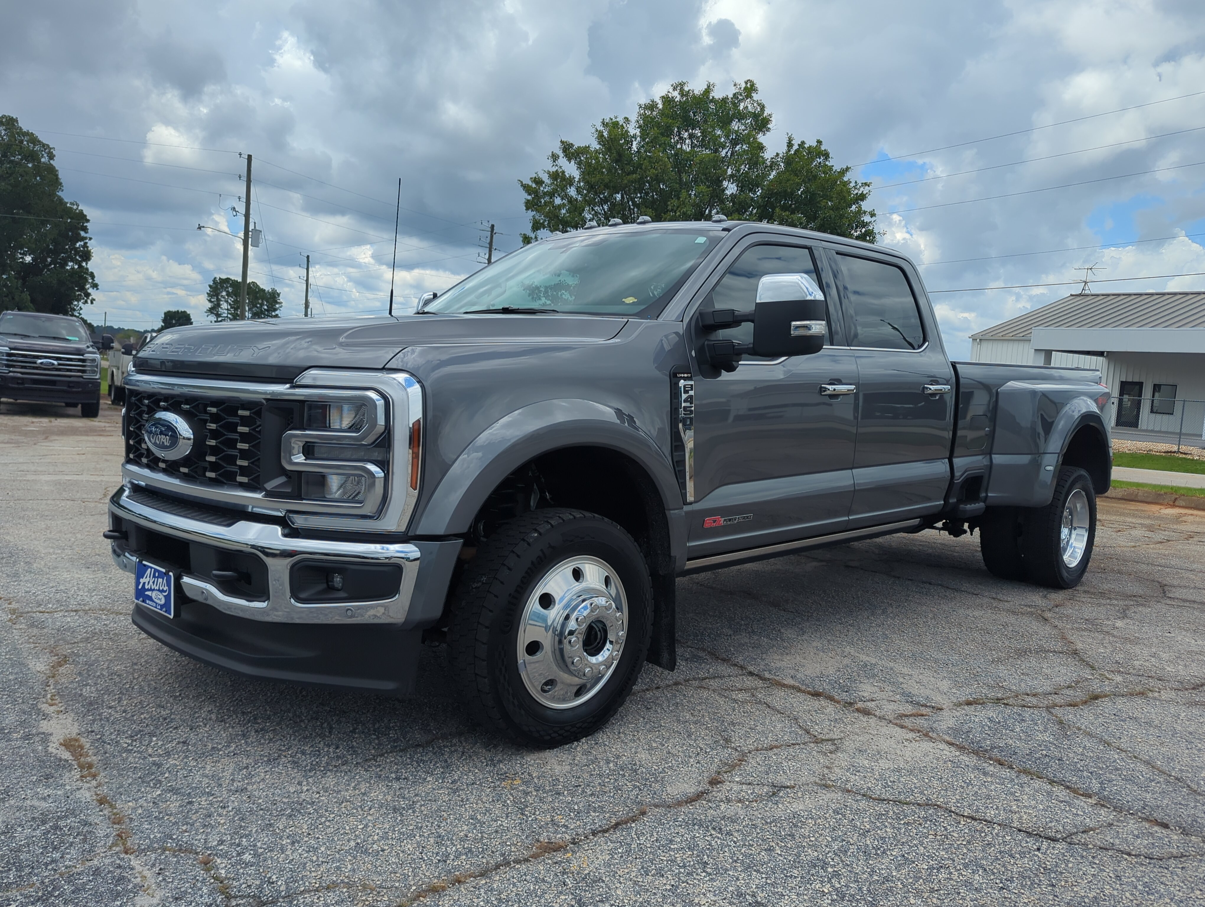 Certified 2025 Ford F450 Lariat w/ Lariat Ultimate Package AWD/4WD image 6