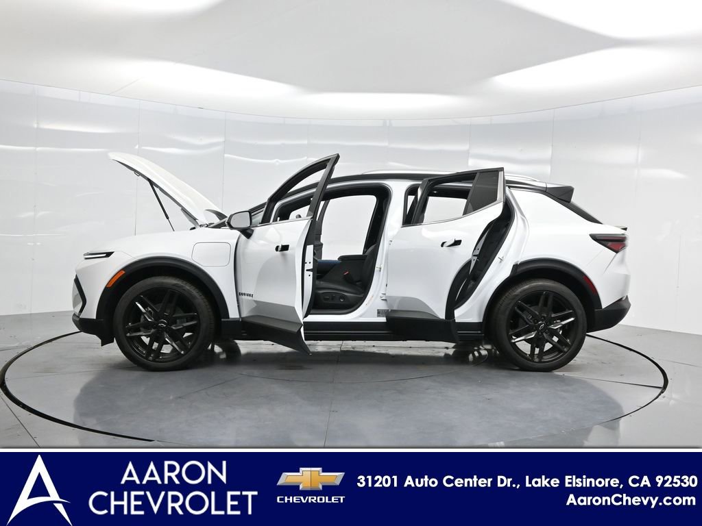 New 2026 Chevrolet Equinox EV LT w/ LPO, Blackout Package image 52