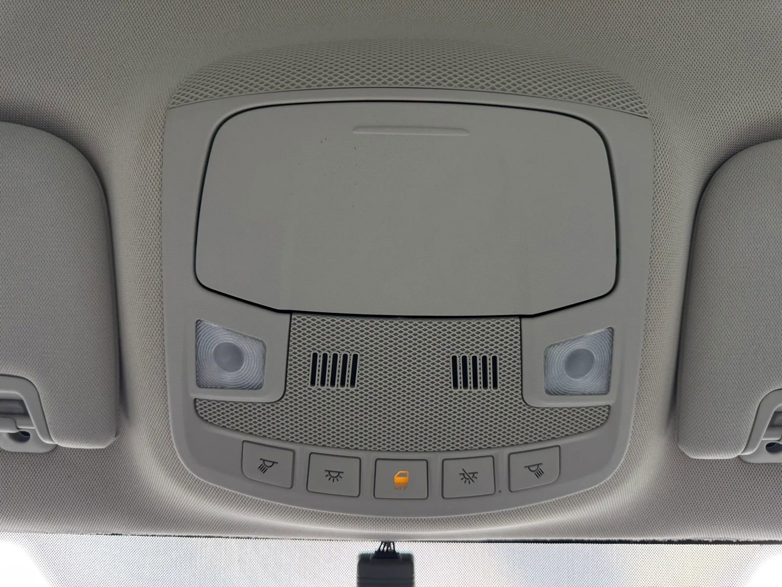Used 2016 Ford Fusion SE image 25