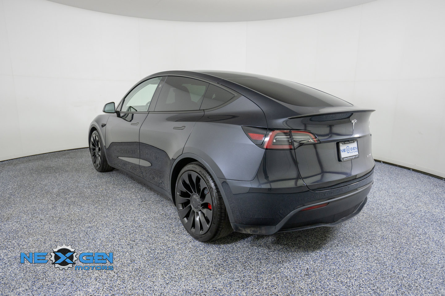Used 2025 Tesla Model Y Performance AWD/4WD image 6