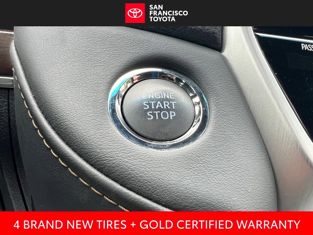 Certified 2020 Toyota Land Cruiser Heritage Edition AWD/4WD image 26