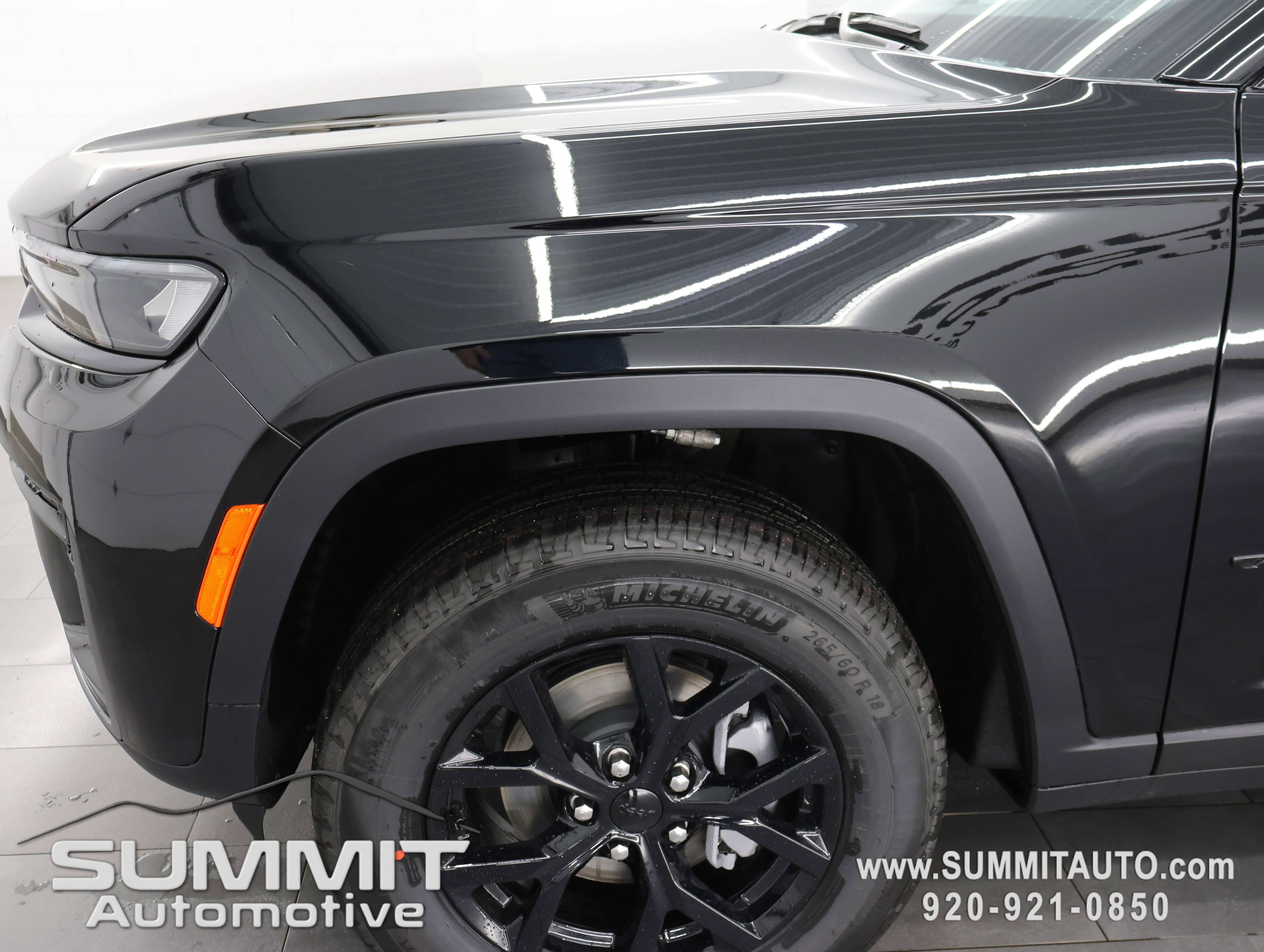 New 2026 Jeep Grand Cherokee Altitude AWD/4WD image 35