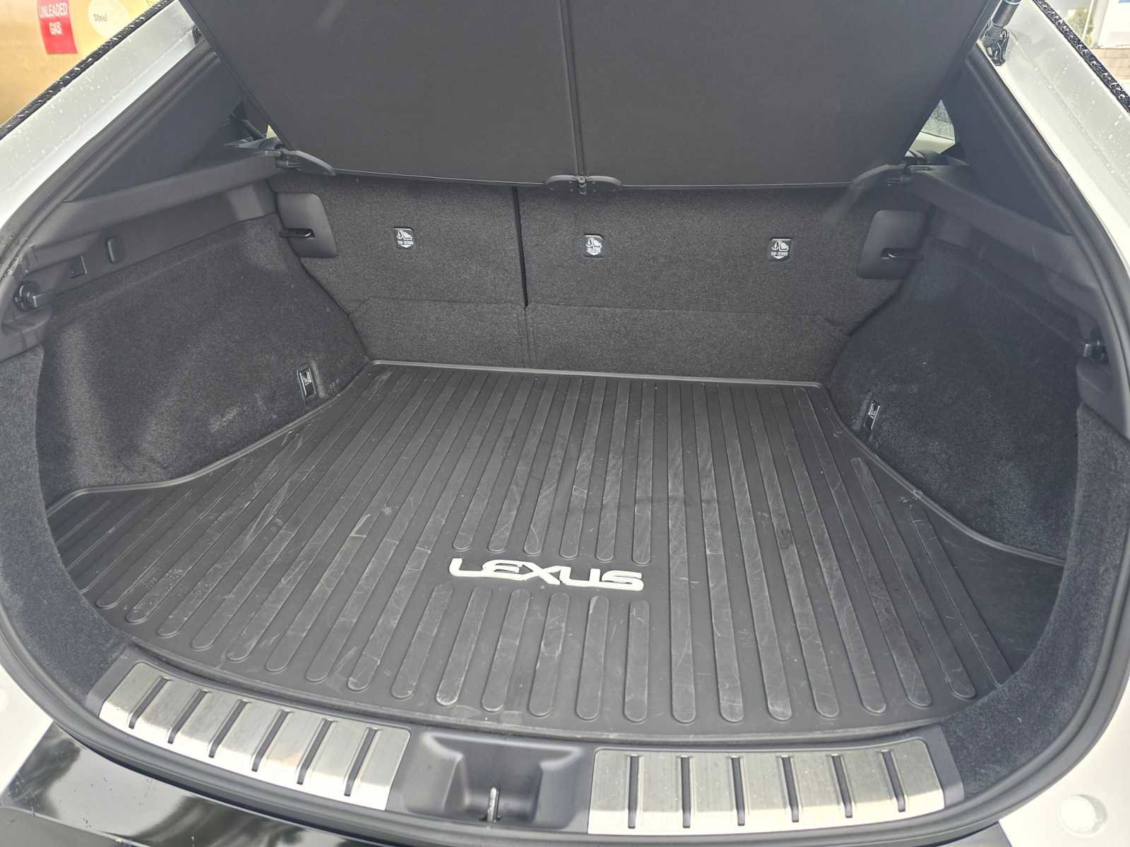 Certified 2025 Lexus RZ 300e image 17