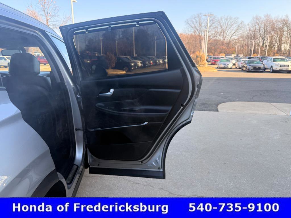 Used 2020 Hyundai Santa Fe Limited image 17