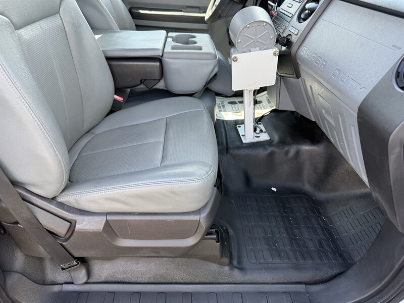 Used 2016 Ford F550 Luxury RWD image 31