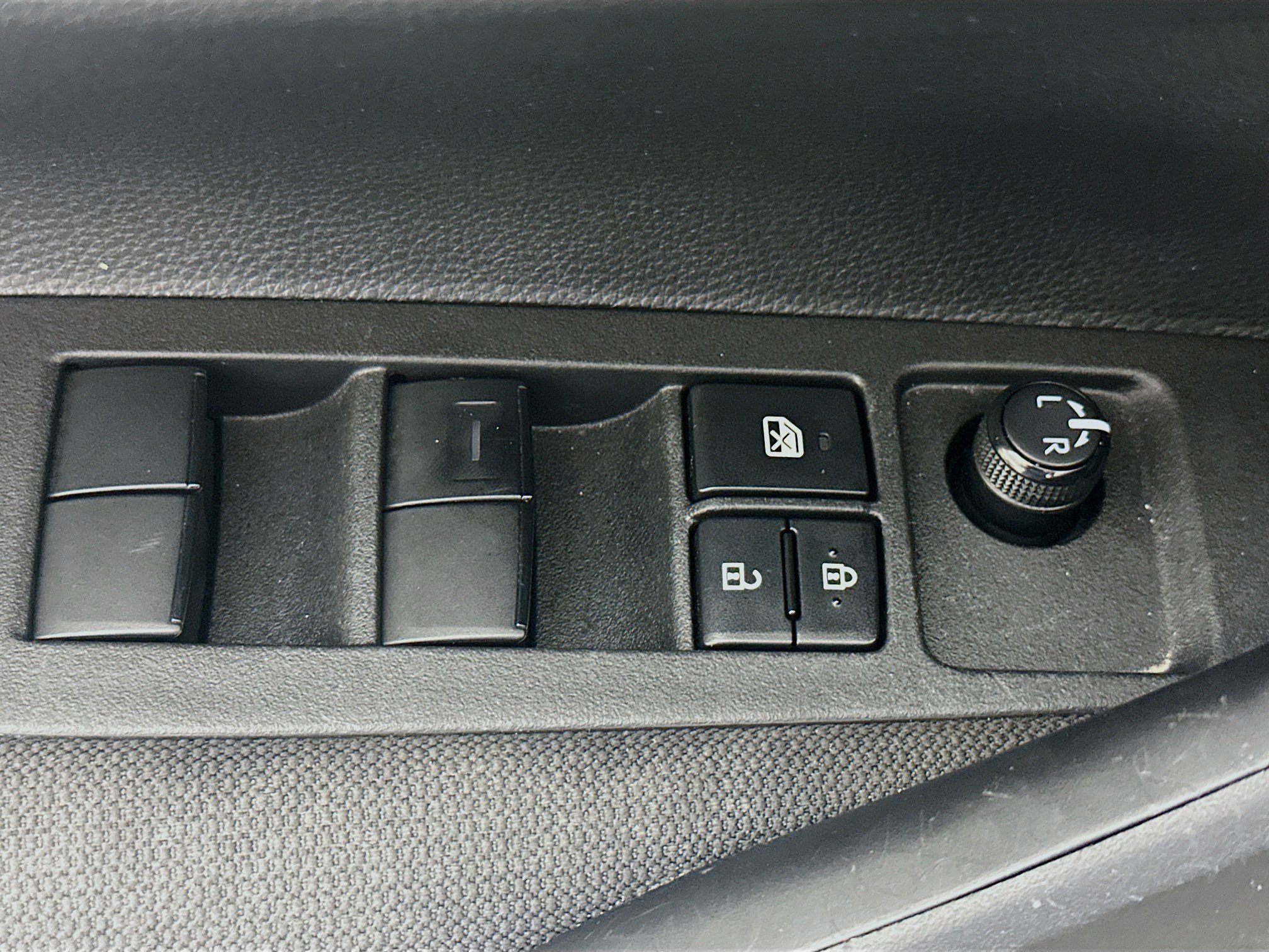 Used 2025 Toyota Corolla LE image 15