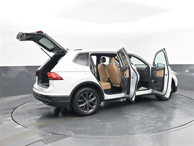Used 2022 Volkswagen Tiguan SE image 29