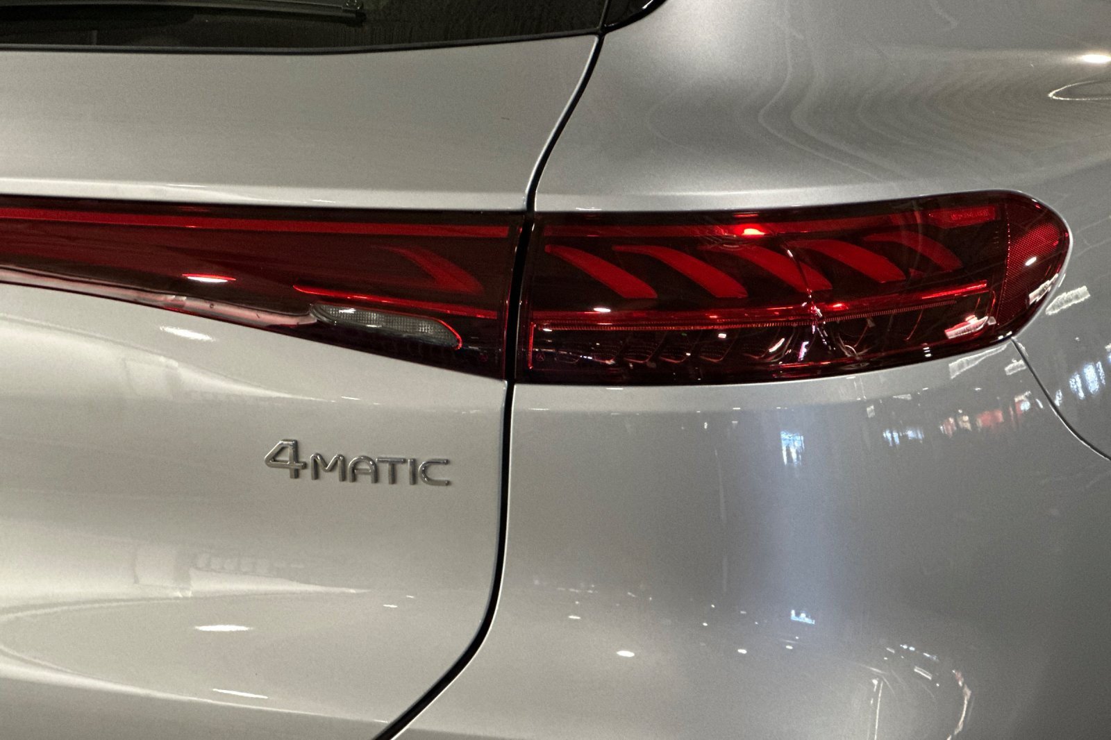 New 2026 Mercedes-Benz EQS 400 4MATIC SUV image 28