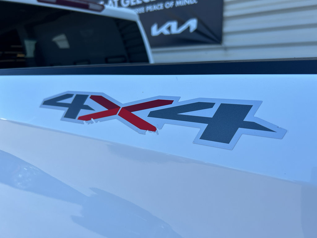 Used 2021 Chevrolet Silverado 1500 LT image 9