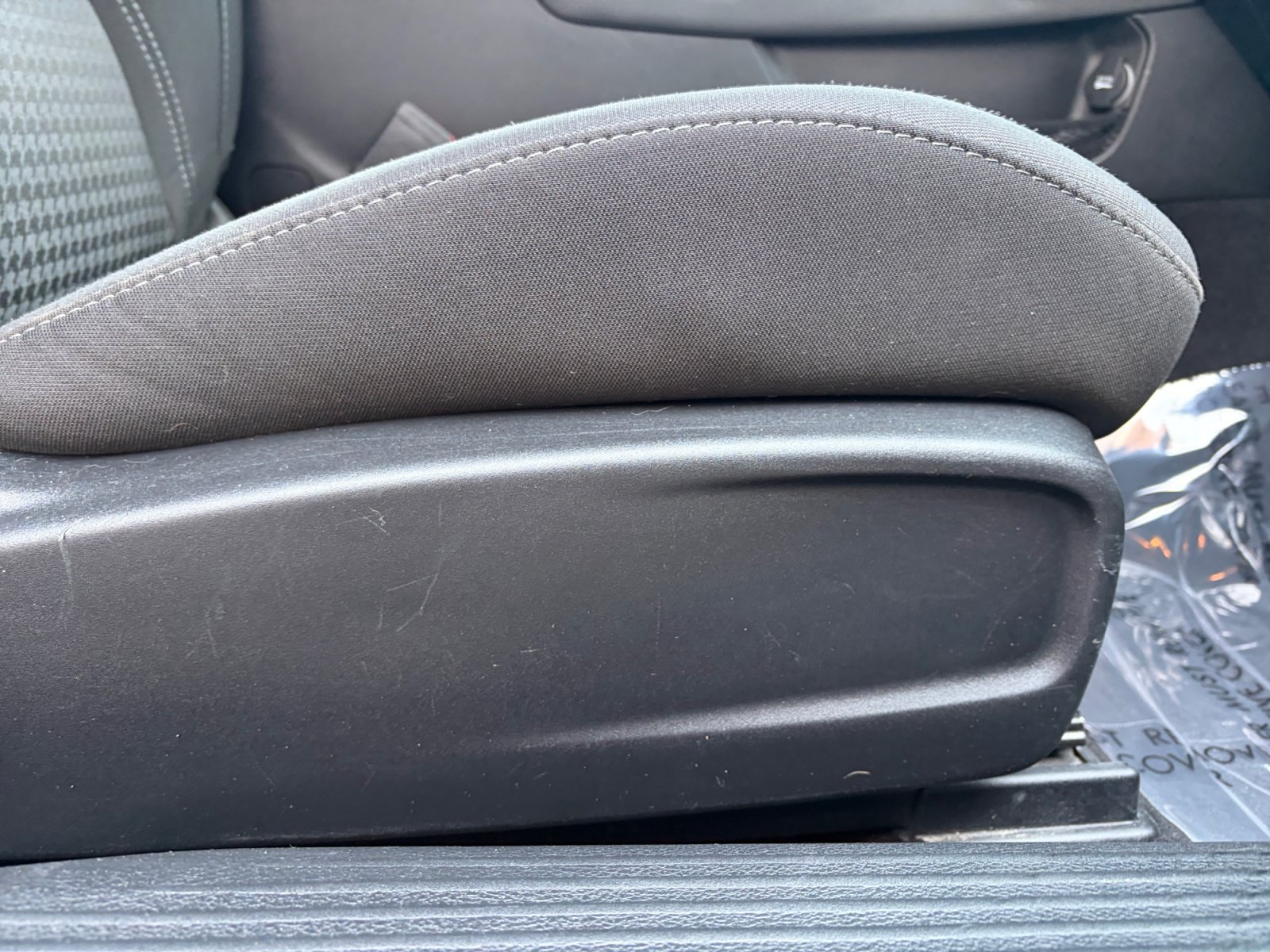 Used 2019 Dodge Challenger SXT AWD/4WD image 31