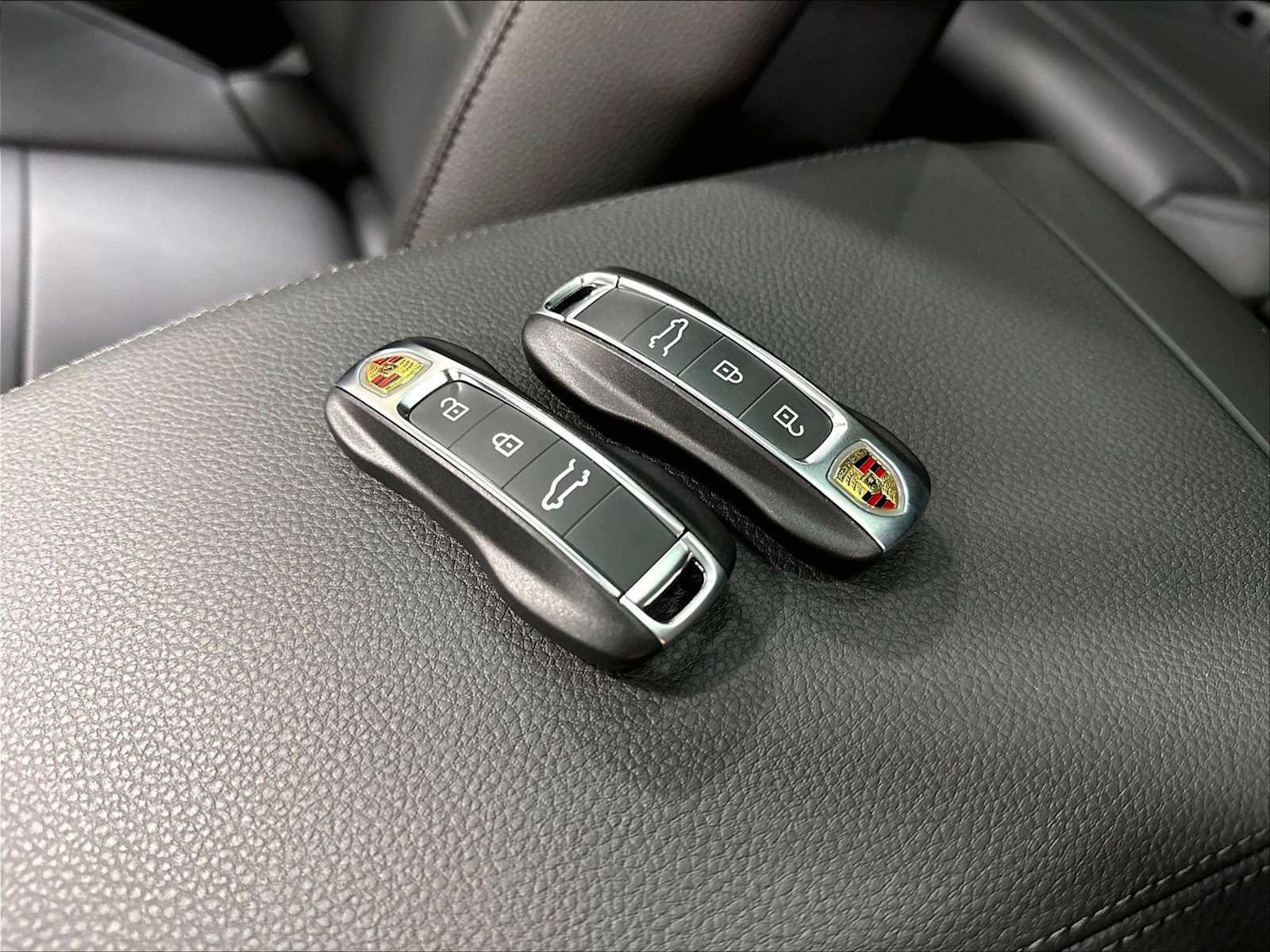 New 2026 Porsche Cayenne S AWD/4WD image 37