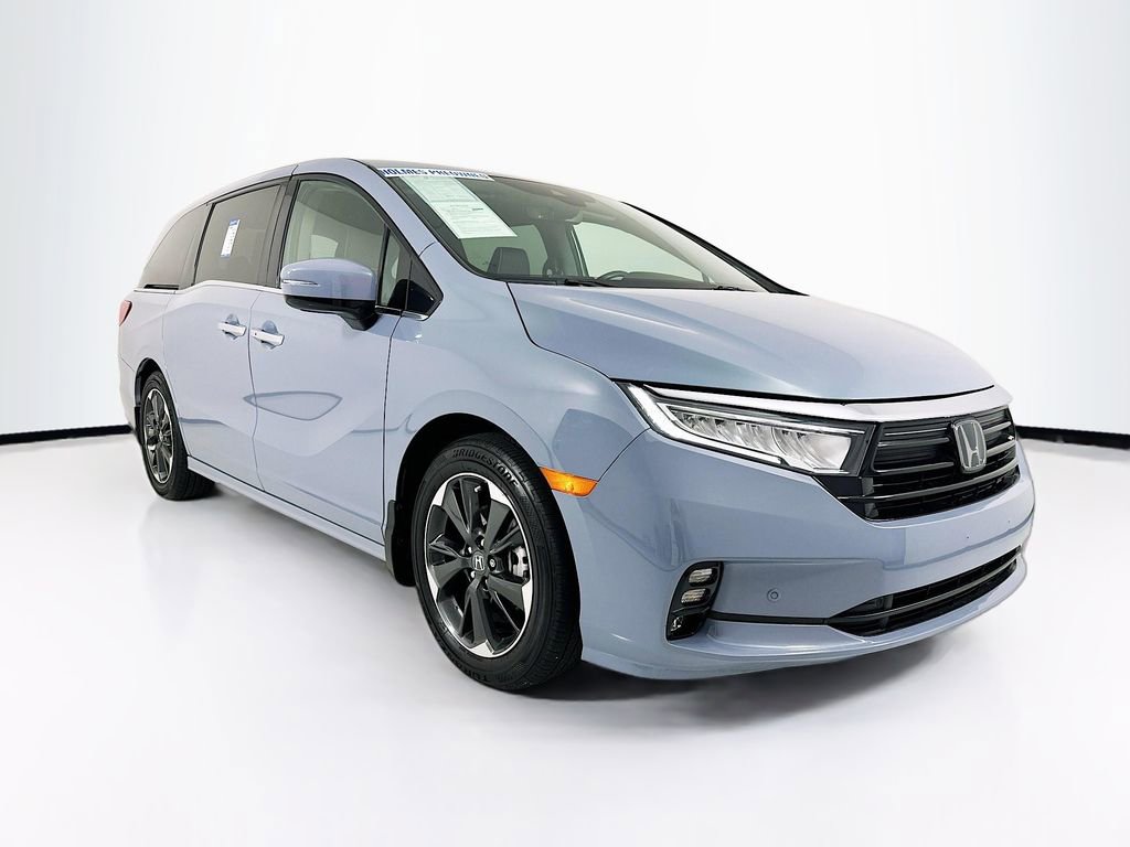 Certified 2024 Honda Odyssey Elite image 3
