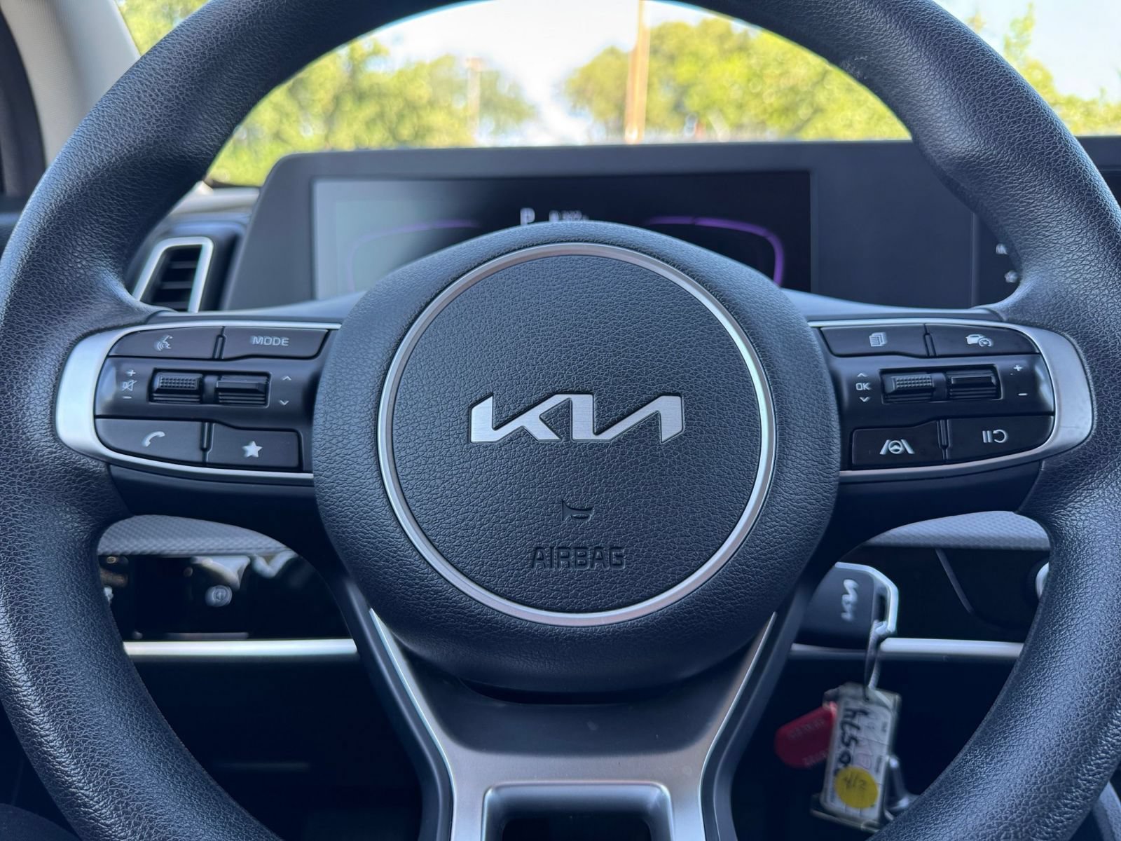 Used 2025 Kia Sportage LX AWD/4WD image 27